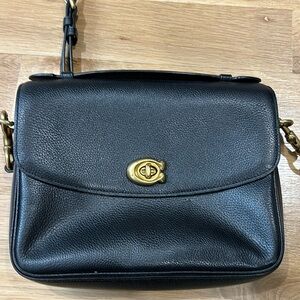 Coach Cassie (original size)